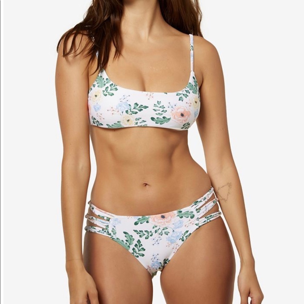 New O'Neill Surfside Bikini Top Small bathing suit
